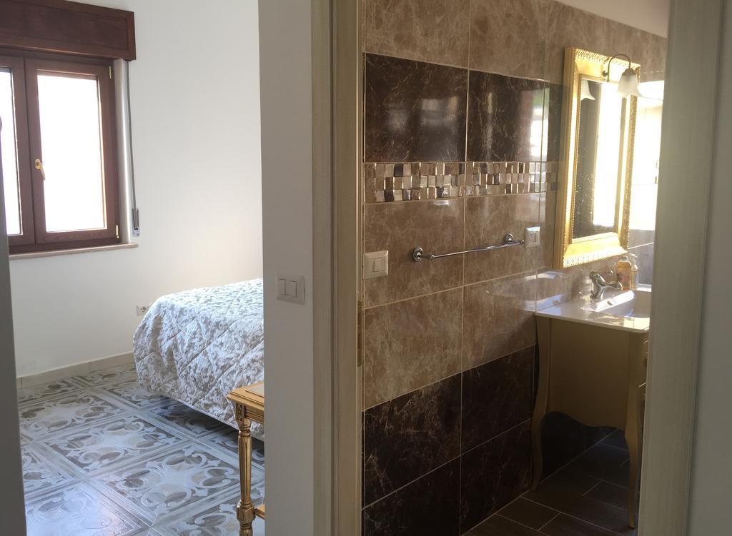 B&B Castello Michelina San Nicola dell'Alto Bagian luar foto